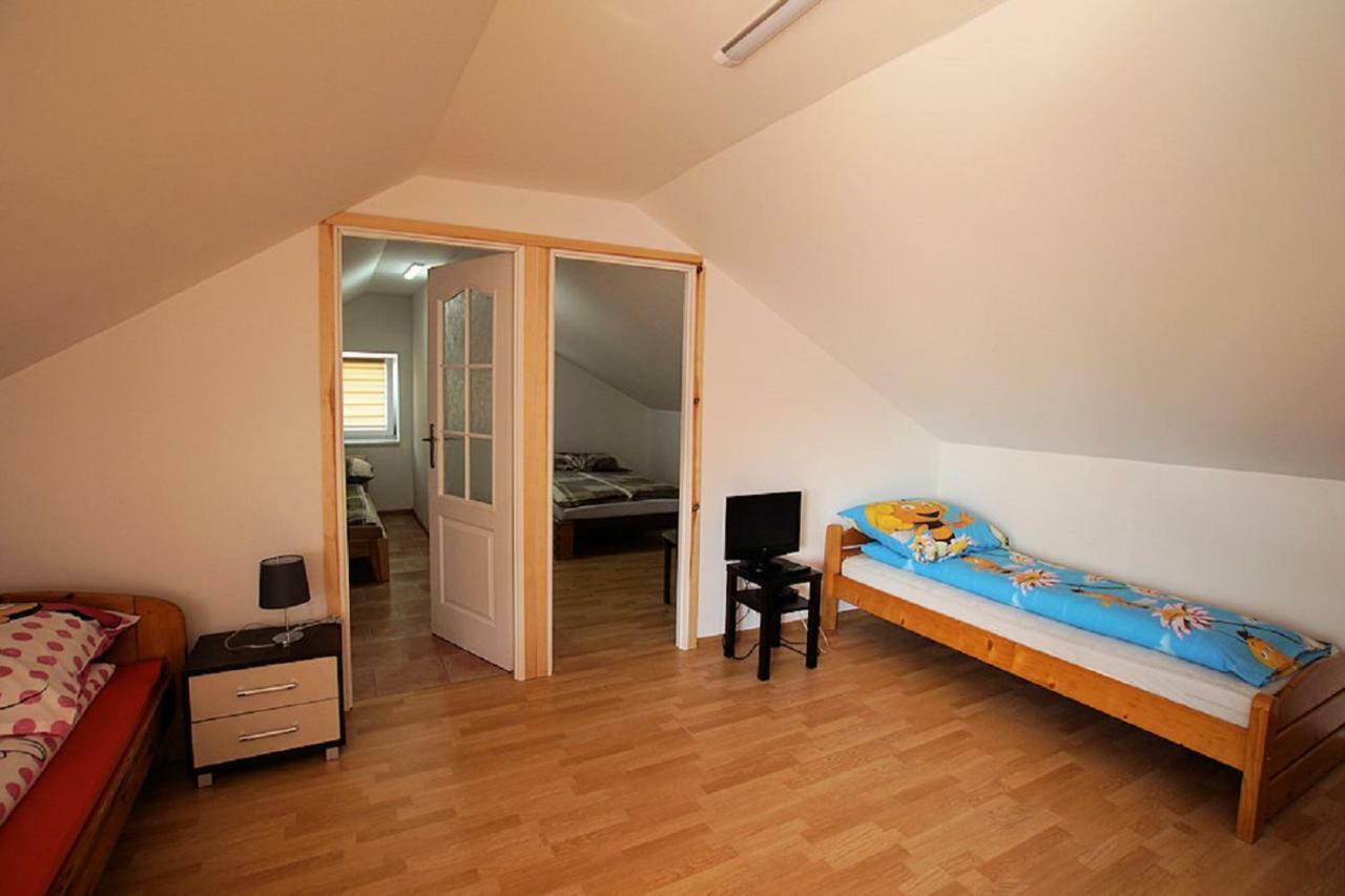 Agroturystka Na Polanie Appartement Swieta Katarzyna  Buitenkant foto