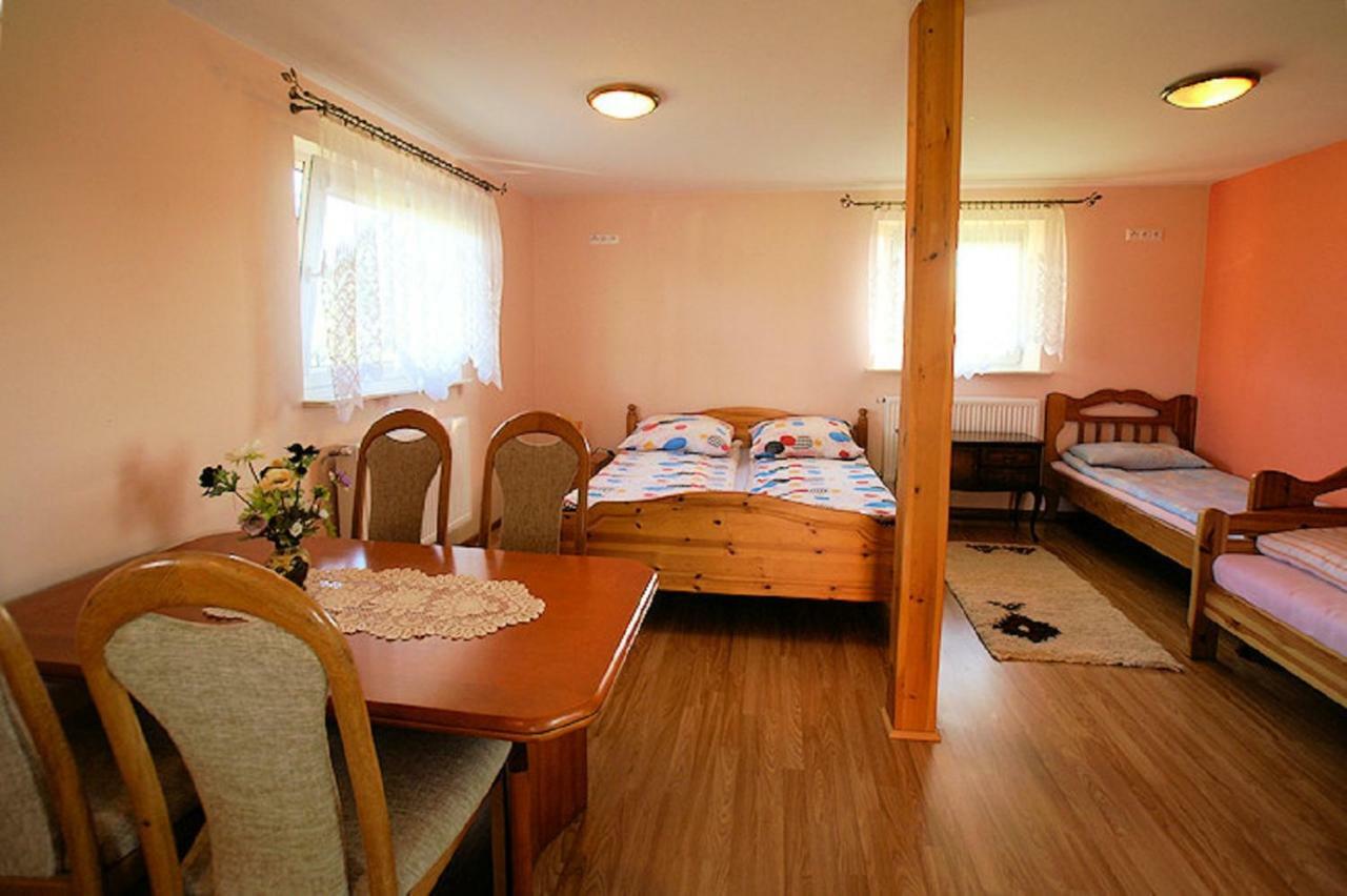 Agroturystka Na Polanie Appartement Swieta Katarzyna  Buitenkant foto